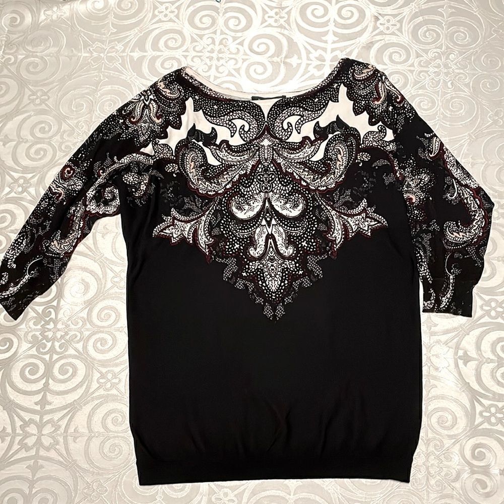 White House Black Market EUC modern paisley dolman sleeve sweater size XS